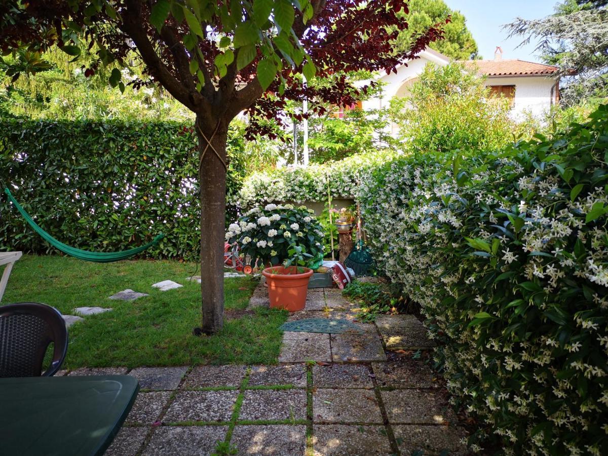 A Due Passi Dal Mare B&B ヌマーナ エクステリア 写真